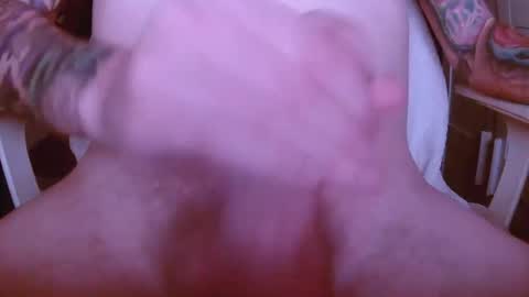 Snapshot of ausmopolitan chatting on November 9, 10:13 am ausmopolitan online show from November 9, 10:13 am