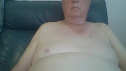 aussie1955 online show from December 1, 7:58 pm