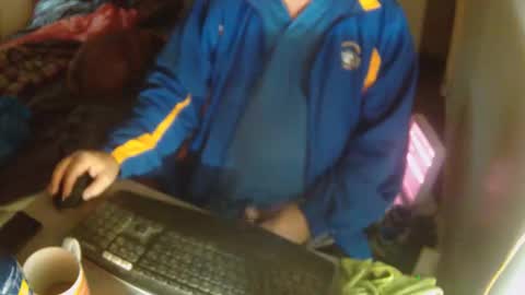 Snapshot of aussiebaker chatting on September 22, 7:38 pm aussiebaker online show from September 22, 7:38 pm