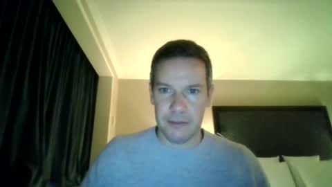 Snapshot of aussiesurfer0000 chatting on July 28, 4:19 am aussiesurfer0000 online show from July 28, 4:19 am