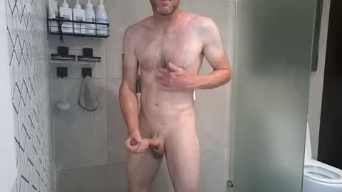 Snapshot of aussieweapon chatting on November 26, 11:17 pm Nick online show from November 26, 11:17 pm