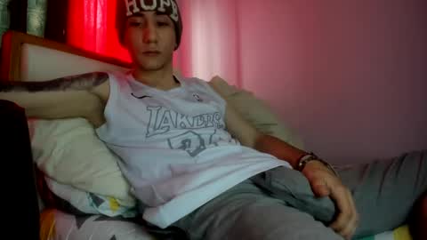 Snapshot of austin1119a chatting on December 22, 6:26 pm austin1119a online show from December 22, 6:26 pm