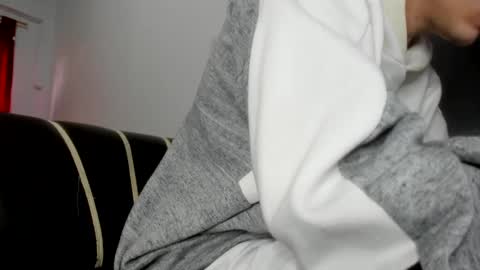 Snapshot of austin1119a chatting on January 7, 8:42 pm austin1119a online show from January 7, 8:42 pm