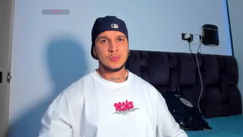Snapshot of austin_curry chatting on June 22, 11:24 pm A online show from June 22, 11:24 pm
