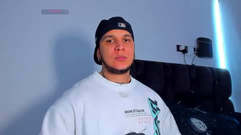 Snapshot of austin_curry chatting on June 25, 8:02 pm A online show from June 25, 8:02 pm