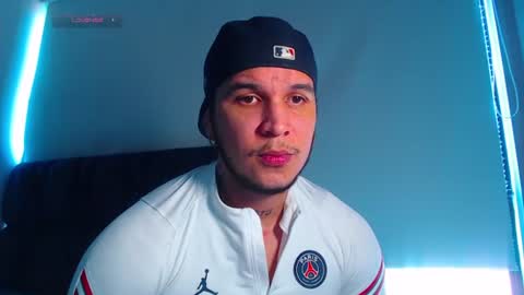 Snapshot of austin_curry chatting on August 2, 7:45 pm A online show from August 2, 7:45 pm