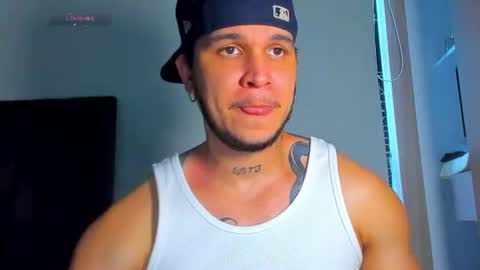 Snapshot of austin_curry chatting on August 4, 10:34 pm A online show from August 4, 10:34 pm