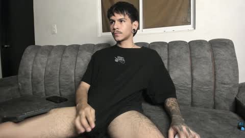 Snapshot of austin_falcon chatting on January 22, 11:21 pm Austin online show from January 22, 11:21 pm