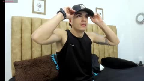 Snapshot of austinprrr chatting on November 28, 4:42 pm austinprrr online show from November 28, 4:42 pm