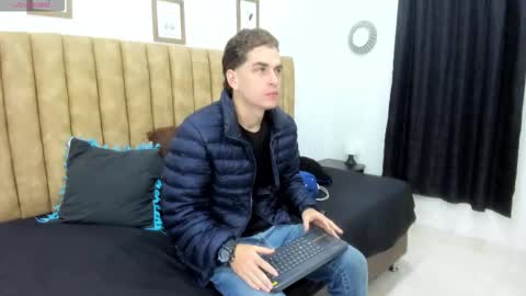 Snapshot of austinprrr chatting on December 3, 1:20 pm austinprrr online show from December 3, 1:20 pm