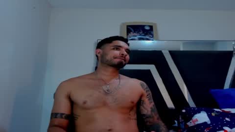 Snapshot of austintorres_ chatting on December 3, 5:09 am AustinTorres online show from December 3, 5:09 am