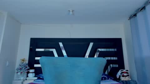 Snapshot of austintorres_ chatting on January 4, 2:25 am AustinTorres online show from January 4, 2:25 am