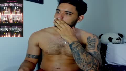 Snapshot of austintorres_ chatting on February 5, 6:24 am AustinTorres online show from February 5, 6:24 am