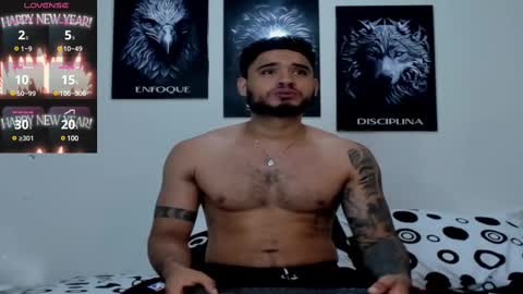 Snapshot of austintorres_ chatting on March 12, 1:25 am AustinTorres online show from March 12, 1:25 am