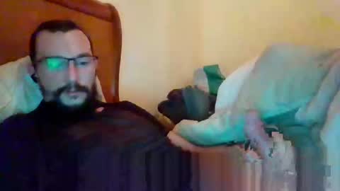 Snapshot of author980 chatting on February 21, 11:22 am author980 online show from February 21, 11:22 am