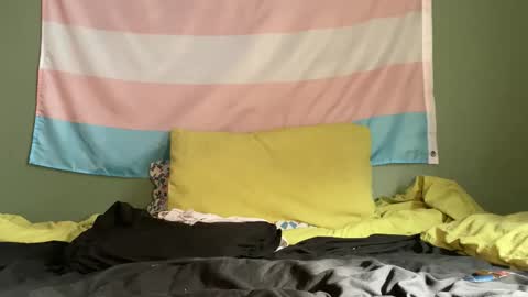 Autumn Loves You online show from February 26, 5:56 pm