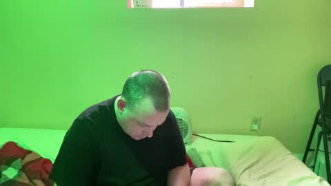 Auz online show from December 20, 7:21 pm