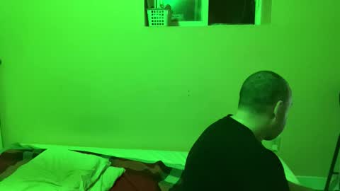 Auz online show from December 22, 3:09 pm