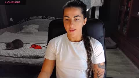 Ava online show from November 20, 4:51 pm