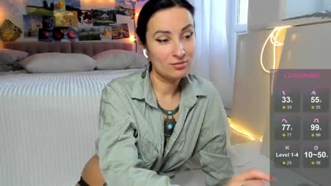 Snapshot of ava_athena chatting on June 3, 6:27 am Ava online show from June 3, 6:27 am