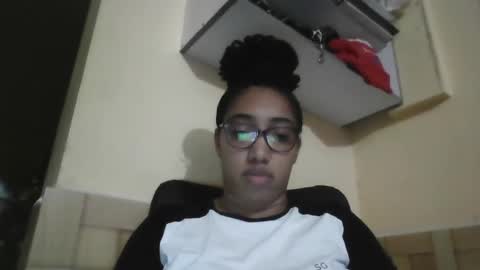 Snapshot of ava_f0xy chatting on December 16, 12:04 am Ava Jordana online show from December 16, 12:04 am