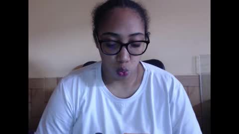 Snapshot of ava_f0xy chatting on September 29, 6:46 pm Ava Jordana online show from September 29, 6:46 pm