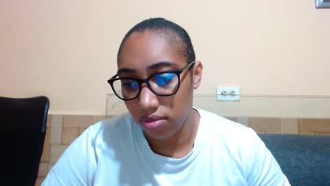 Snapshot of ava_f0xy chatting on January 19, 2:04 am Ava Jordana online show from January 19, 2:04 am