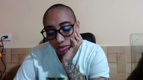 Snapshot of ava_f0xy chatting on February 27, 12:54 am Ava Jordana online show from February 27, 12:54 am