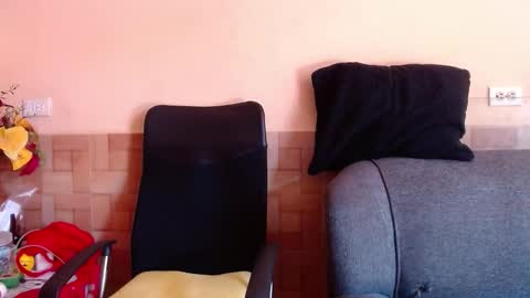 Snapshot of ava_f0xy chatting on March 13, 5:41 pm Ava Jordana online show from March 13, 5:41 pm