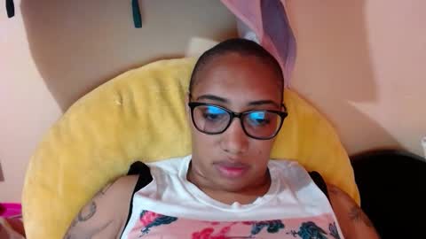 Snapshot of ava_f0xy chatting on March 15, 10:38 pm Ava Jordana online show from March 15, 10:38 pm