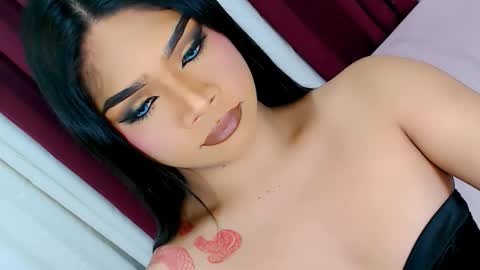 Ava online show from October 24, 9:06 am