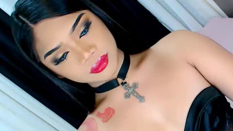 Ava online show from December 5, 9:29 am