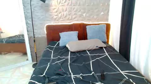 Snapshot of ava_lux chatting on July 29, 7:56 pm Ava online show from July 29, 7:56 pm