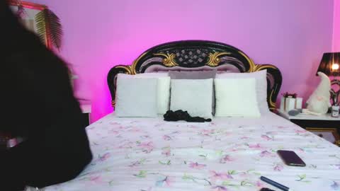 Pamela online show from December 9, 5:40 am