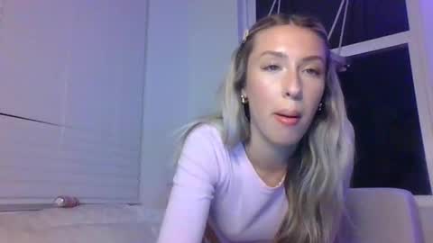 Snapshot of avablakexoxo chatting on March 1, 4:03 am avablakexoxo online show from March 1, 4:03 am