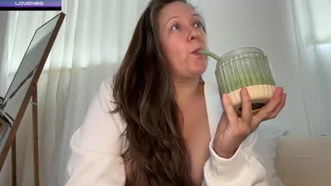 Snapshot of avabradley chatting on June 25, 3:38 pm Ava . Support my channel by using my affiliate link to make your account Thanks online show from June 25, 3:38 pm