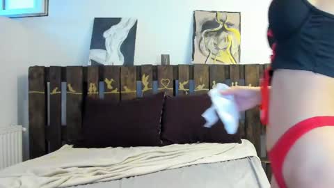 Snapshot of avacarterx chatting on August 2, 2:54 am avacarterx online show from August 2, 2:54 am