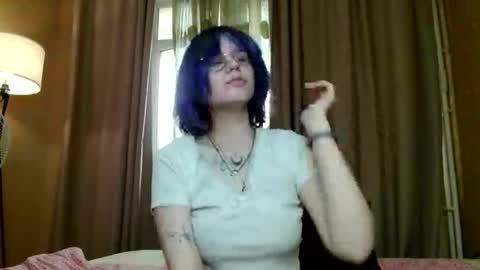 Snapshot of avaobierne chatting on May 15, 6:31 am avaobierne online show from May 15, 6:31 am