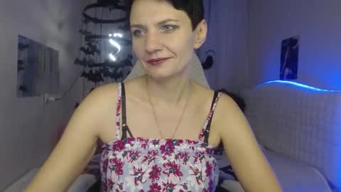 avasaturnian online show from October 14, 12:17 pm