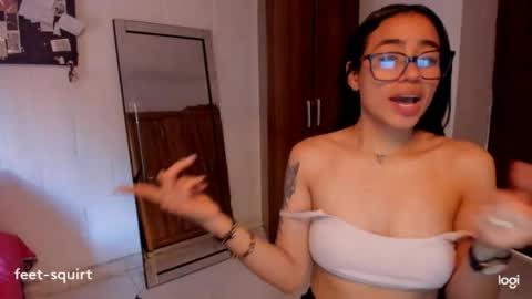 Snapshot of ave_fenix69 chatting on August 4, 8:55 pm Valery -- online show from August 4, 8:55 pm
