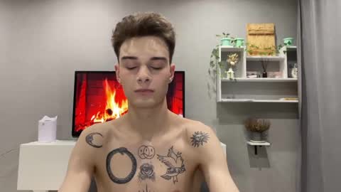 Snapshot of avegothy chatting on January 3, 5:42 pm gothy 3 online show from January 3, 5:42 pm