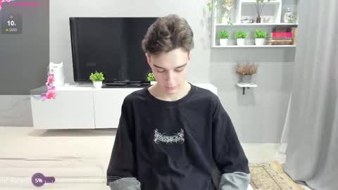 Snapshot of avegothy chatting on February 17, 12:38 pm gothy 3 online show from February 17, 12:38 pm