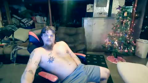 Snapshot of averag3joe chatting on December 11, 3:56 am averag3joe online show from December 11, 3:56 am