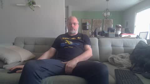 Snapshot of averagegreg chatting on March 13, 5:08 pm Greg online show from March 13, 5:08 pm