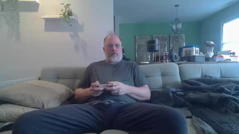 Snapshot of averagegreg chatting on April 3, 4:49 pm Greg online show from April 3, 4:49 pm