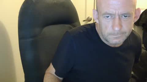 Snapshot of averagejerkoff chatting on July 30, 3:22 pm averagejerkoff online show from July 30, 3:22 pm