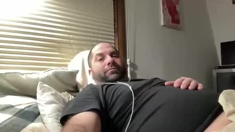 averagejoe345977 online show from February 3, 1:48 am