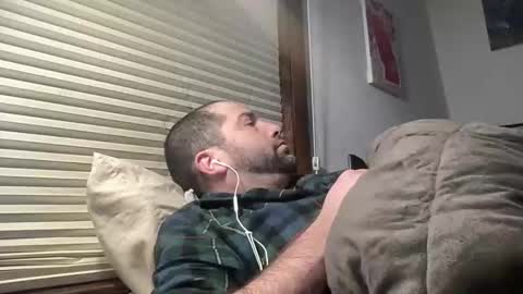 averagejoe345977 online show from February 8, 6:44 pm