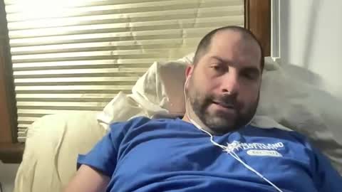 averagejoe345977 online show from March 3, 1:01 am