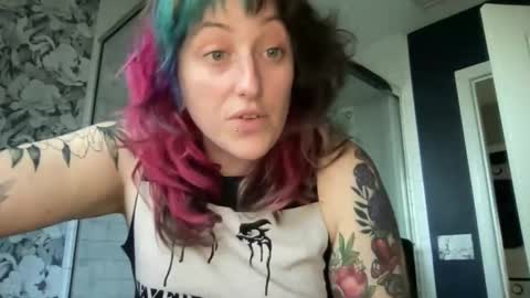 Snapshot of avery_madison chatting on February 18, 1:33 pm Avery Madison online show from February 18, 1:33 pm
